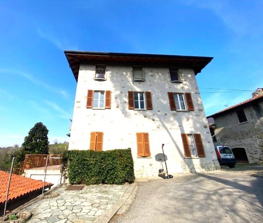 appartamento in vendita ad Olgiate Molgora in zona Mondonico