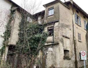 casa indipendente in vendita ad Olgiate Molgora in zona Monastirolo