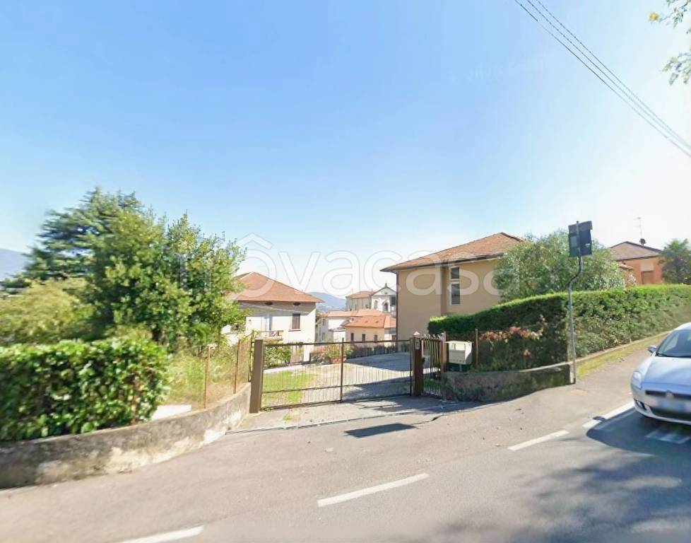 appartamento in vendita ad Olgiate Molgora in zona Olcellera