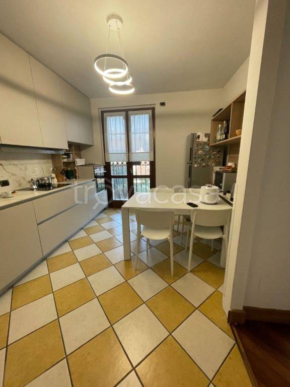 casa indipendente in vendita ad Olginate