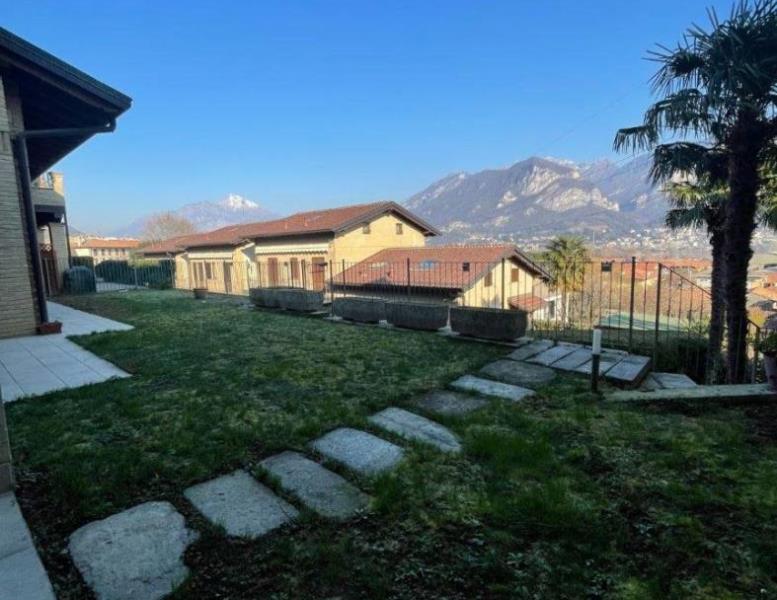 casa indipendente in vendita ad Olginate