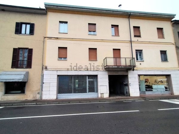 locale commerciale in vendita ad Olginate