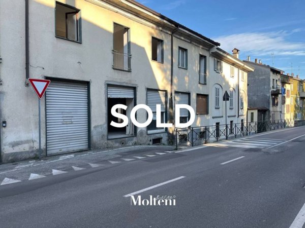 appartamento in vendita ad Olginate in zona Capiate
