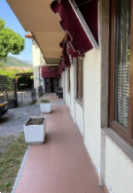negozio in vendita ad Olginate