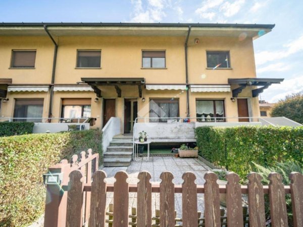 casa indipendente in vendita ad Olginate