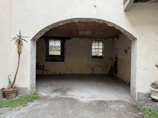 locale commerciale in vendita ad Olginate