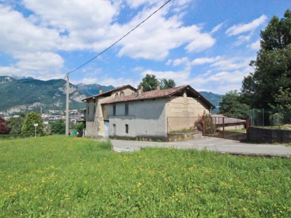 casa indipendente in vendita ad Olginate