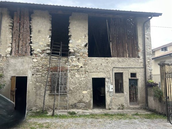 casa indipendente in vendita ad Olginate