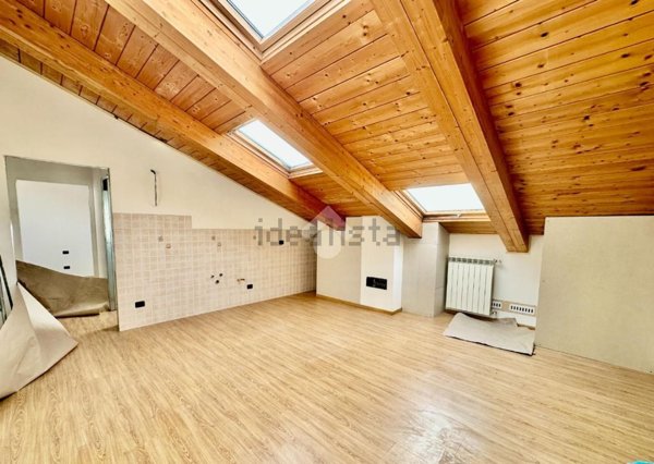 appartamento in vendita ad Olginate