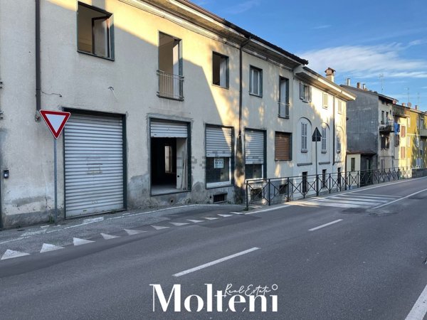 locale commerciale in vendita ad Olginate