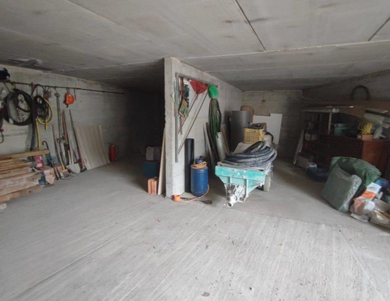 locale commerciale in vendita ad Olginate