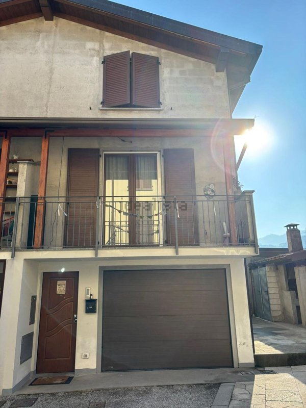 casa indipendente in vendita ad Olginate
