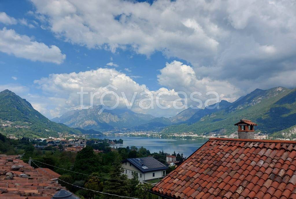 casa indipendente in vendita ad Olginate