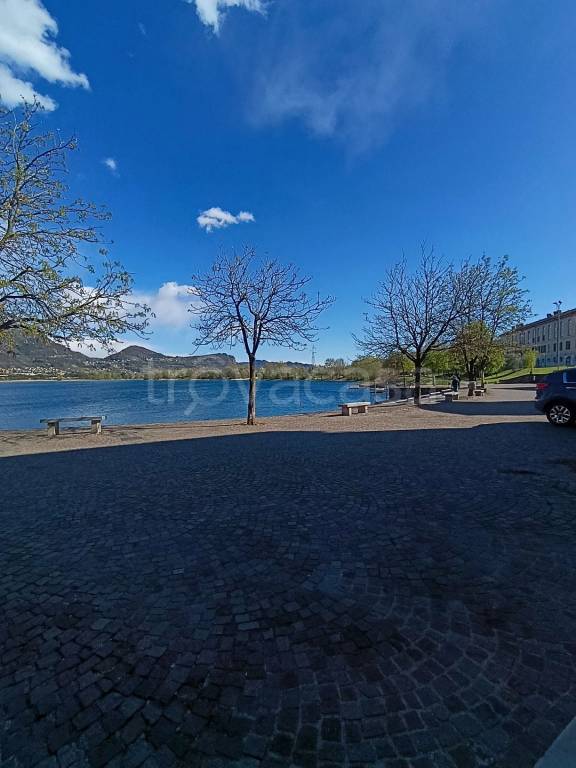 appartamento in vendita ad Olginate