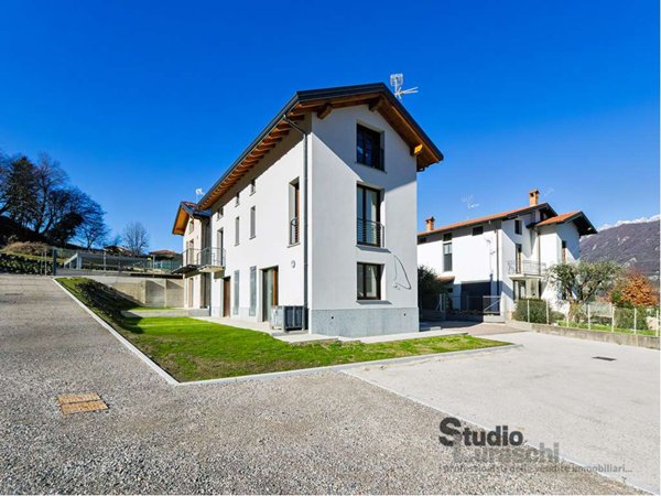 casa indipendente in vendita ad Olginate