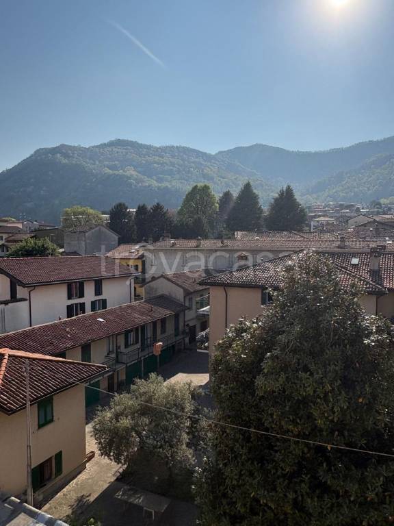 appartamento in vendita ad Olginate
