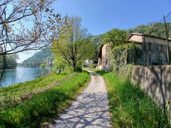 casa indipendente in vendita ad Olginate