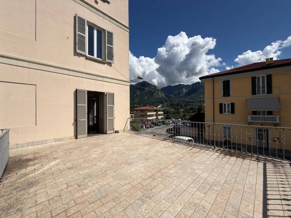 intera palazzina in vendita ad Olginate