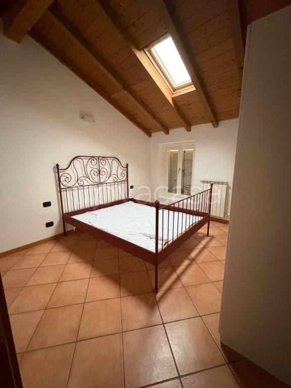 appartamento in vendita ad Olginate in zona Capiate