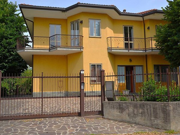 casa indipendente in vendita ad Olginate