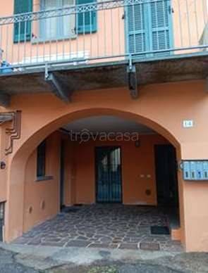 appartamento in vendita ad Olginate in zona Capiate