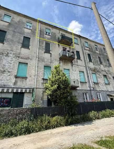 appartamento in vendita ad Olginate in zona Capiate