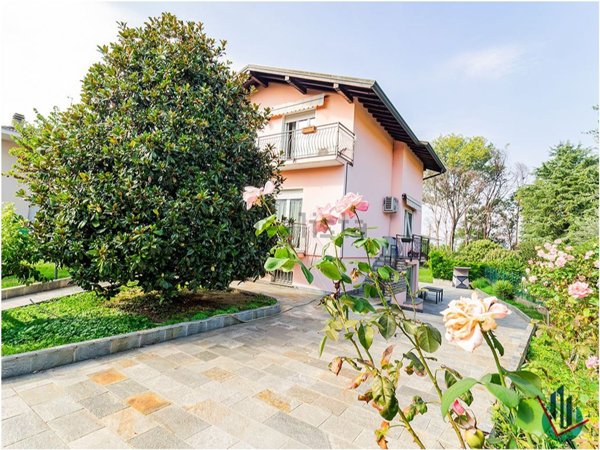 casa indipendente in vendita ad Olginate