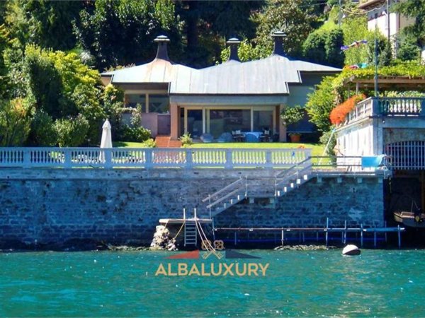 casa indipendente in vendita ad Oliveto Lario in zona Limonta
