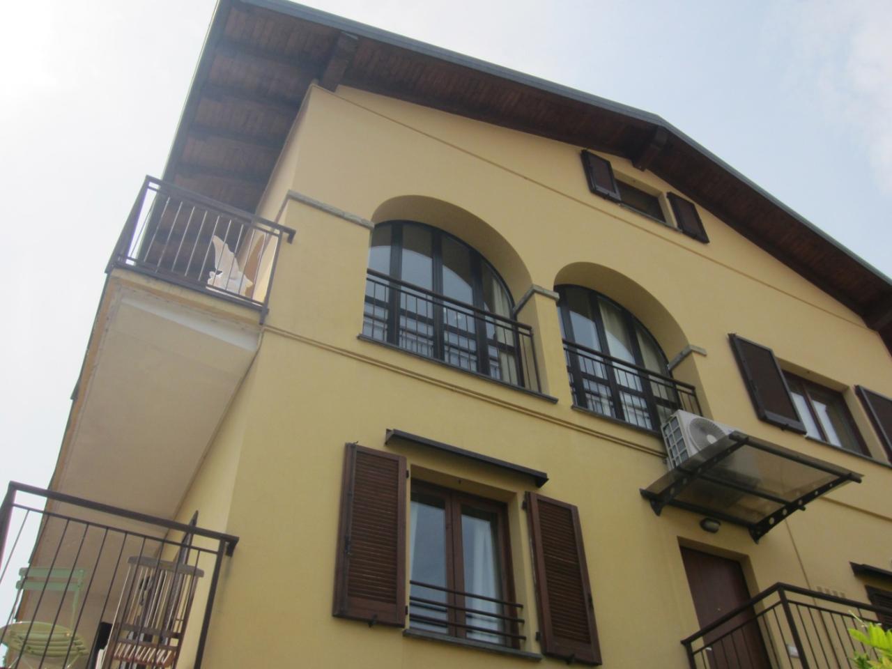 appartamento in vendita ad Oliveto Lario
