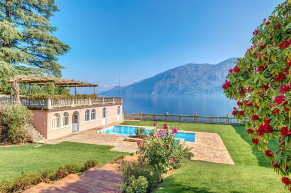 casa indipendente in vendita ad Oliveto Lario in zona Limonta