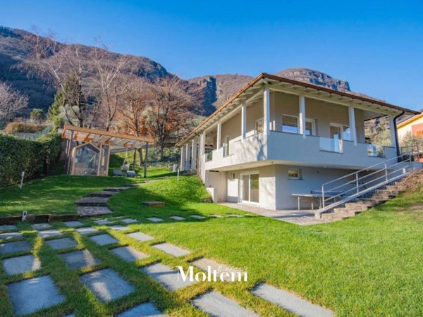 casa indipendente in vendita ad Oliveto Lario in zona Onno