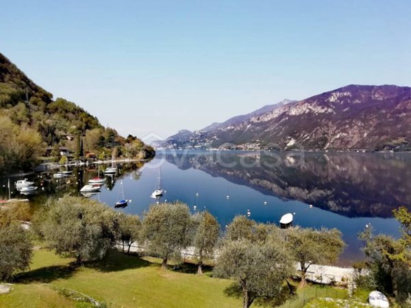 casa indipendente in vendita ad Oliveto Lario in zona Limonta