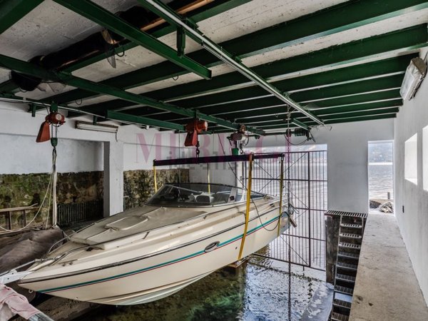 casa indipendente in vendita ad Oliveto Lario