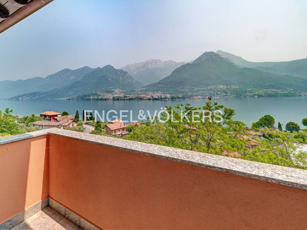 casa indipendente in vendita ad Oliveto Lario in zona Onno