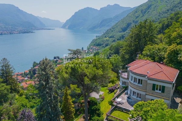 casa indipendente in vendita ad Oliveto Lario in zona Vassena