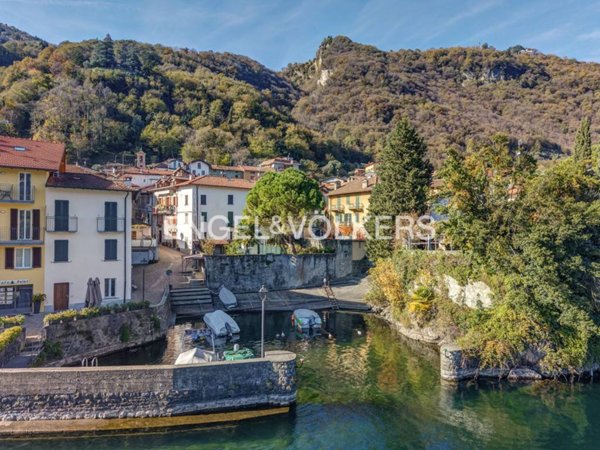 appartamento in vendita ad Oliveto Lario