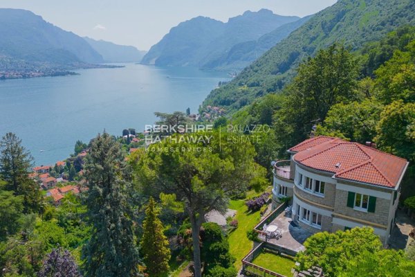 casa indipendente in vendita ad Oliveto Lario in zona Vassena