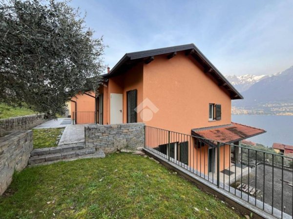 casa indipendente in vendita ad Oliveto Lario in zona Onno