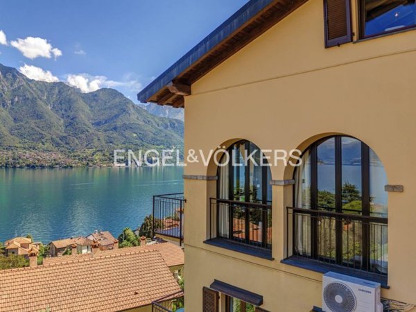 appartamento in vendita ad Oliveto Lario in zona Limonta