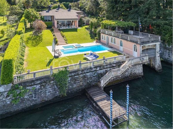 casa indipendente in vendita ad Oliveto Lario in zona Limonta