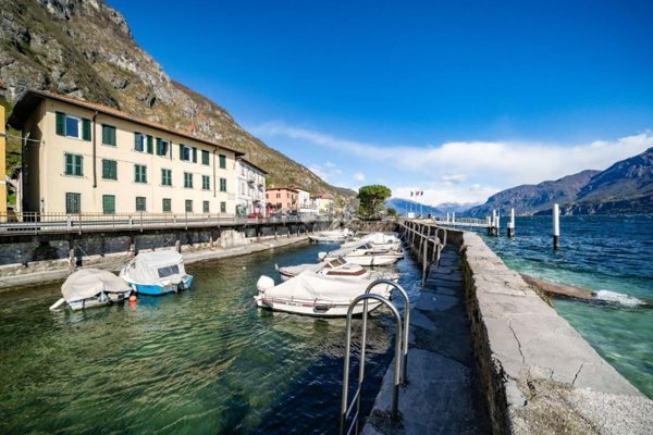 appartamento in vendita ad Oliveto Lario