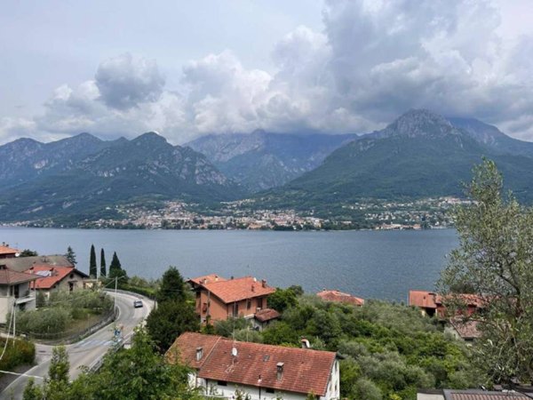 casa indipendente in vendita ad Oliveto Lario in zona Onno