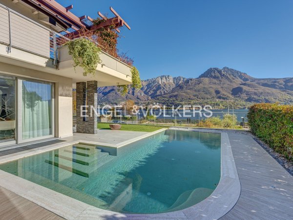 casa indipendente in vendita ad Oliveto Lario