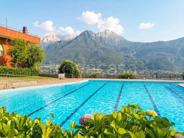 appartamento in vendita ad Oliveto Lario in zona Vassena