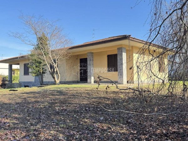 casa indipendente in vendita ad Osnago