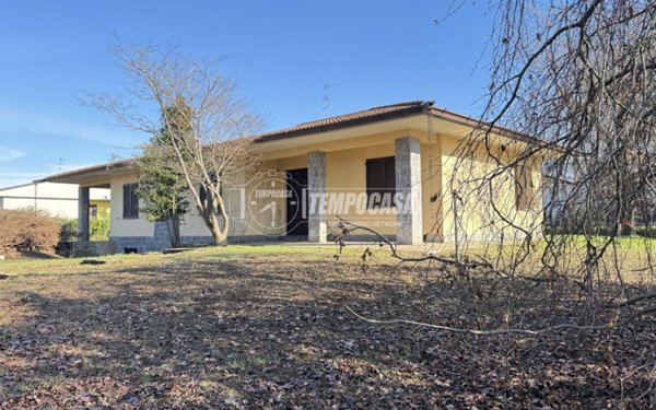 casa indipendente in vendita ad Osnago