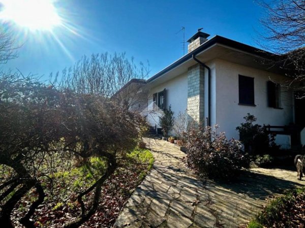 casa indipendente in vendita ad Osnago