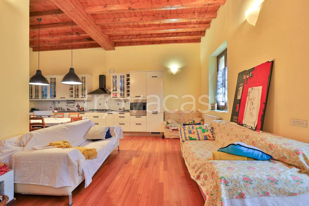casa indipendente in vendita ad Osnago