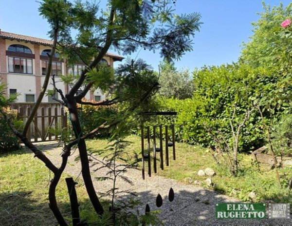 casa indipendente in vendita ad Osnago