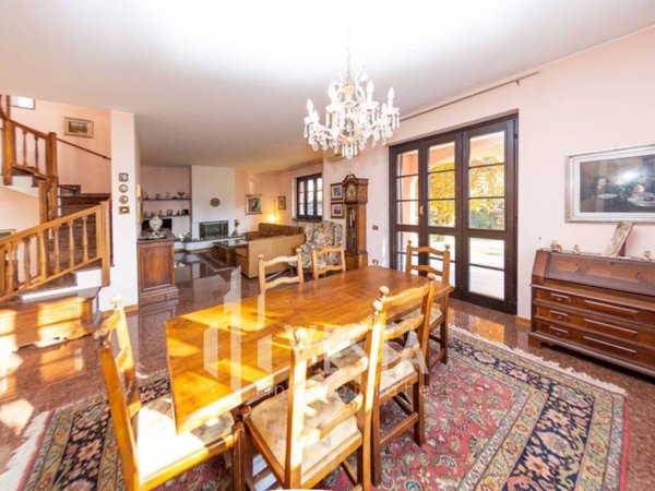 casa indipendente in vendita ad Osnago